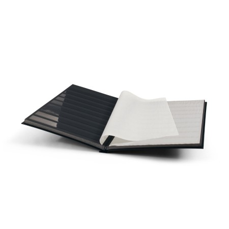 Clasor timbre cu 16file / 32pagini negre, coperta neagra Clasor timbre cu 16file / 32pagini negre, coperta neagra