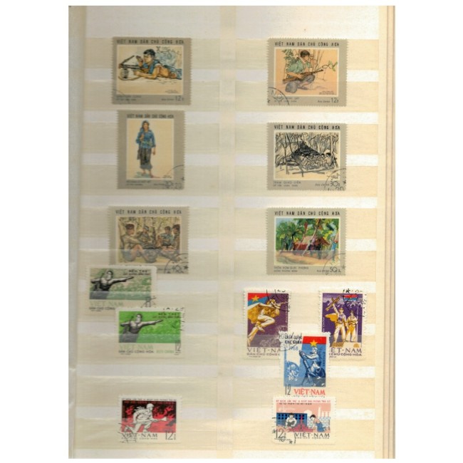 Vietnam - Colecție timbre stampilate in clasor, anii 1960-1970 Vietnam - Colecție timbre stampilate in clasor, anii 1960-1970