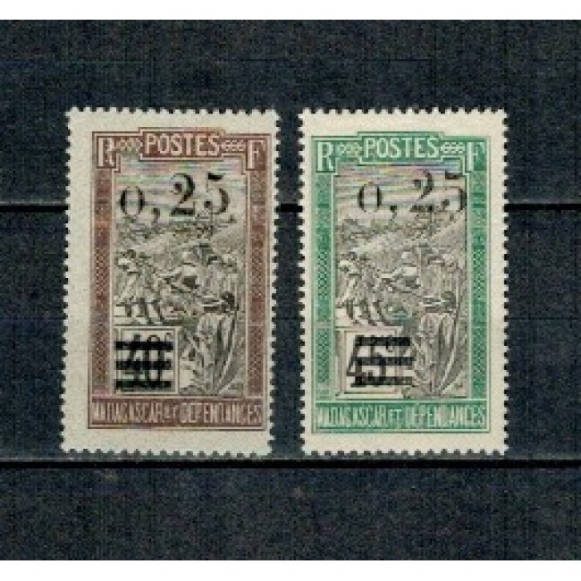 Madagascar 1921 - Uzuale, supratipar valori noi, neștampilate cu sarniere Madagascar 1921 - Uzuale, supratipar valori noi, neștampilate cu sarniere