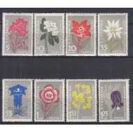 1957 - Flora carpatina, serie neuzata