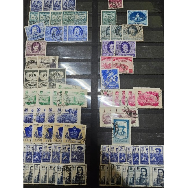 Clasor gros cu o colecție de timbre stampilate Romania 1947-1962, cu dubluri