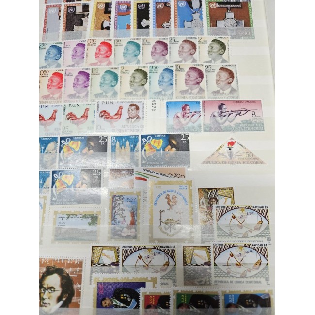 Guinea Ecuatoriala - Colectie timbre si colite neuzate in clasor