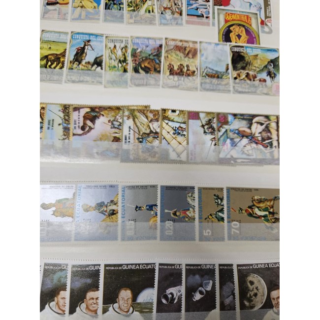 Guinea Ecuatoriala - Colectie timbre si colite neuzate in clasor