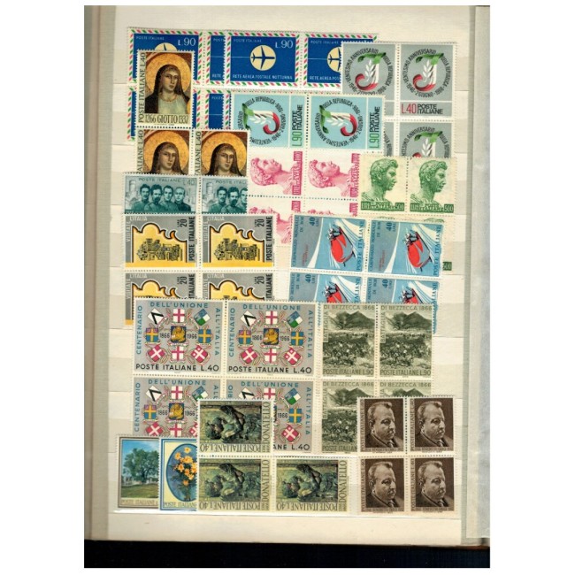 Italia - Colecție timbre vechi neuzate in clasor, cu dubluri