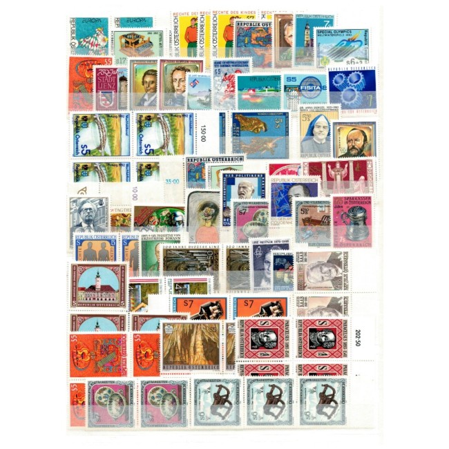 Austria - Lot timbre neuzate in clasor, cu dubluri, anii 1980-1990