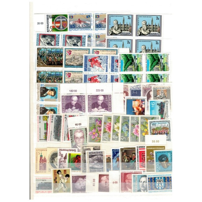 Austria - Lot timbre neuzate in clasor, cu dubluri, anii 1980-1990